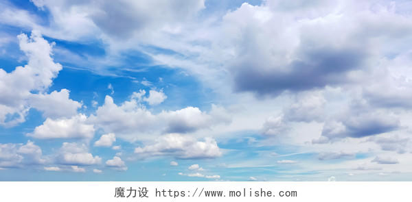 蓝色天空和大片云朵 云朵天空全景长图蓝天